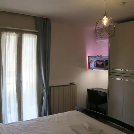 Cosy & Bath & Kitchen Near