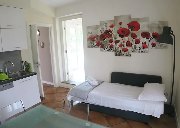 A Nest 4 Family Erba